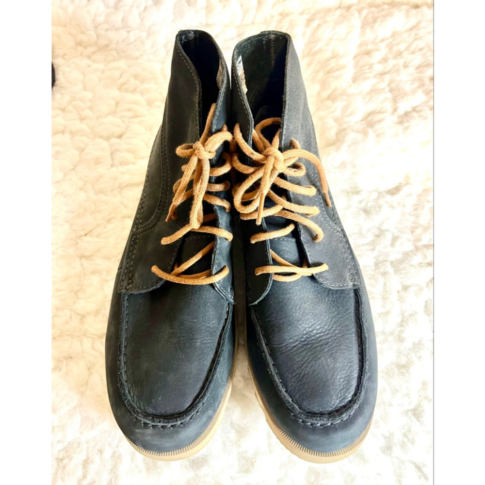 Sorel Men's Kezar Moc Waterproof Boot in Coal and Brown Flora leather Size 11